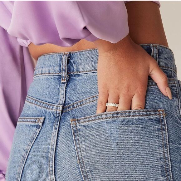 Stunning 14.K gold plated cubic zirconia ring 5MM.Size 9 - Picture 4 of 6